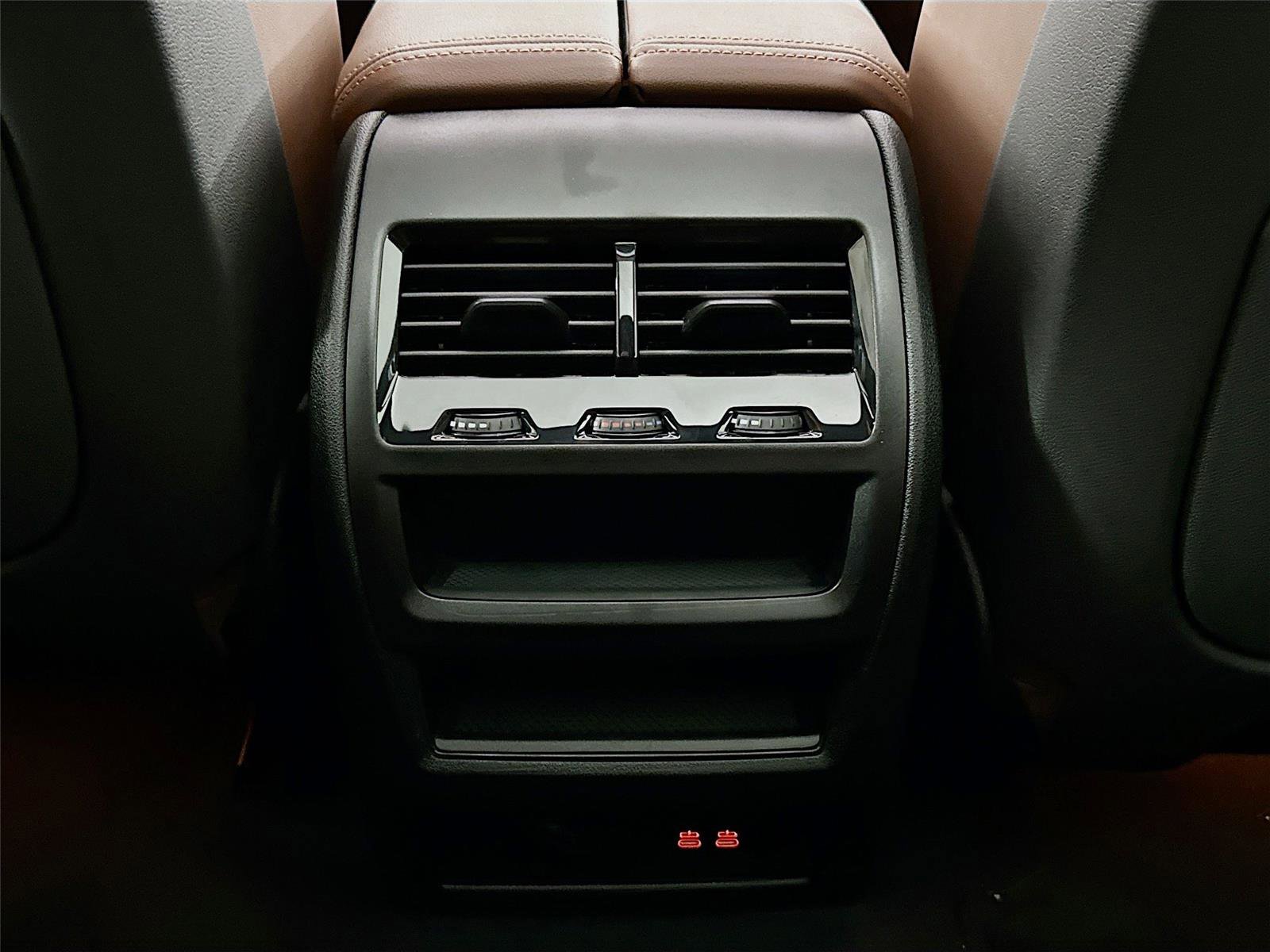 New 2026 BMW X5 xDrive40i w/ M Sport Package image 27