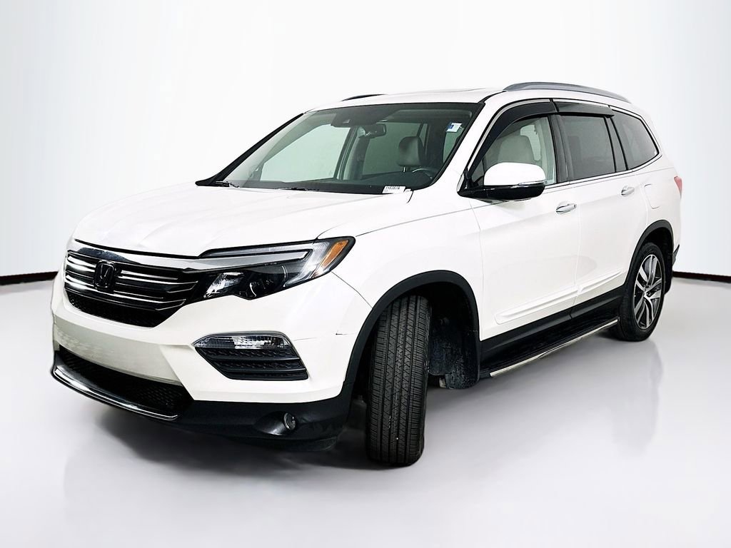 Used 2018 Honda Pilot Touring video 2