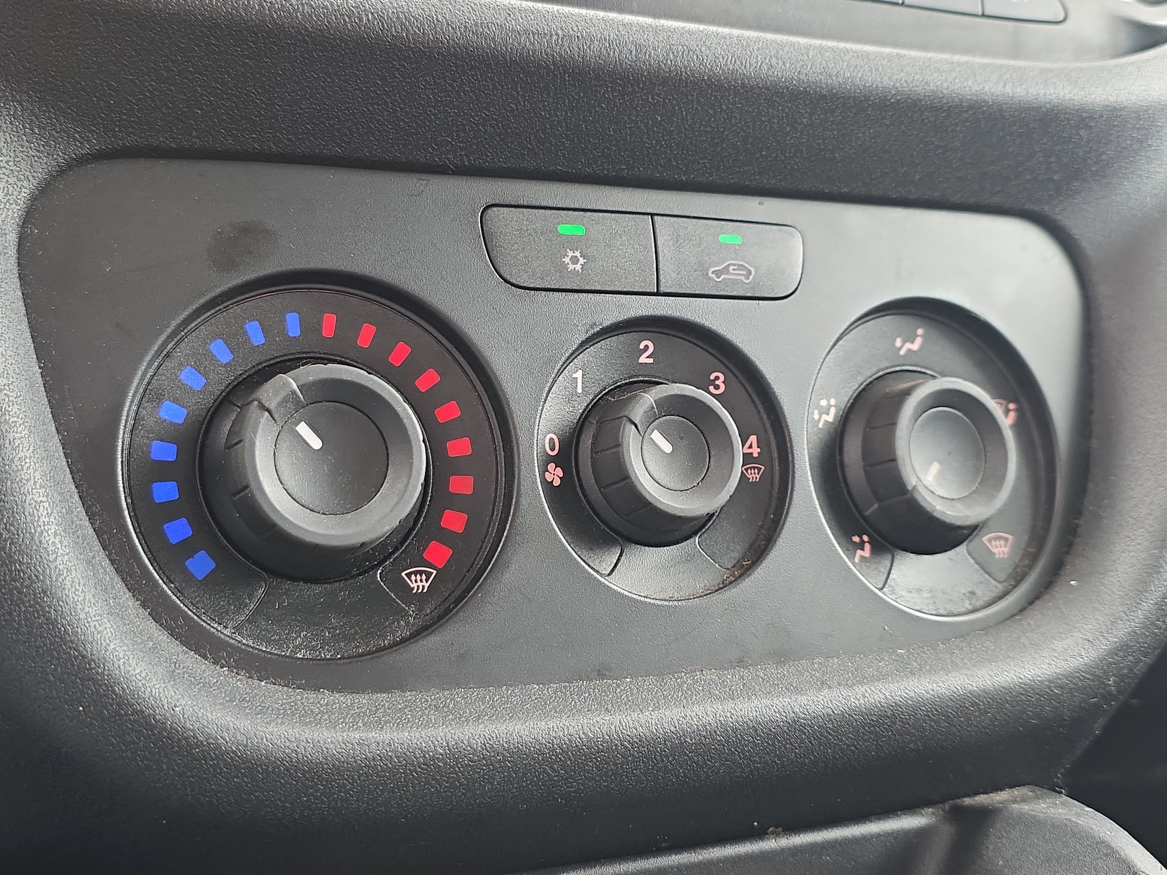 Used 2022 RAM ProMaster City Tradesman FWD image 27
