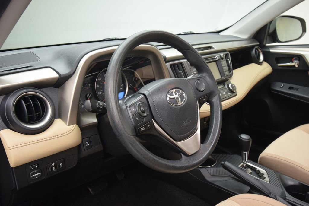 Used 2015 Toyota RAV4 XLE image 13