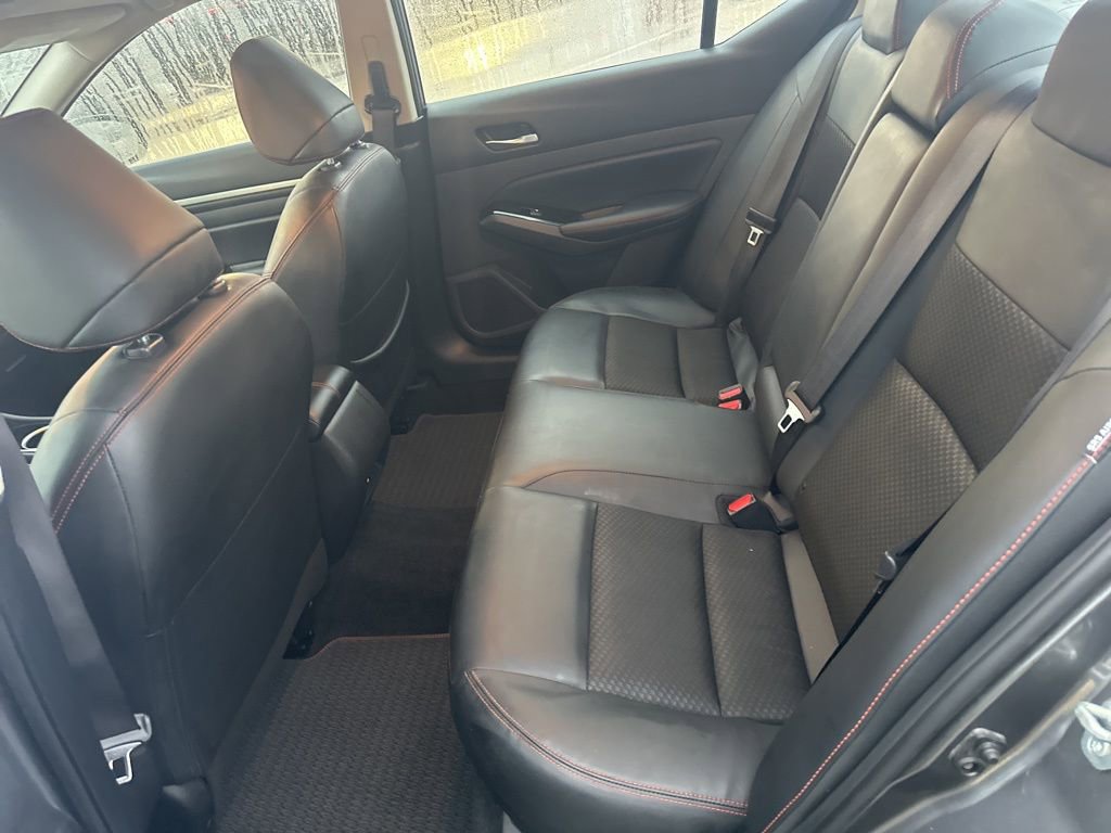 Used 2025 Nissan Altima 2.5 SR image 23