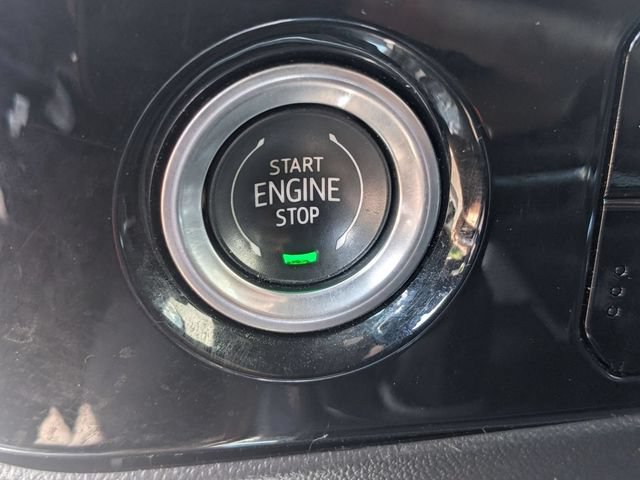 Used 2022 Chevrolet Silverado 1500 RST AWD/4WD image 21