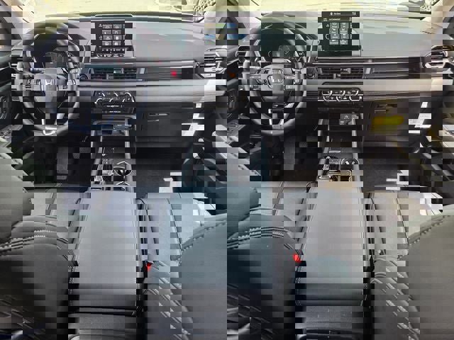 Used 2025 Honda Pilot EX-L image 17