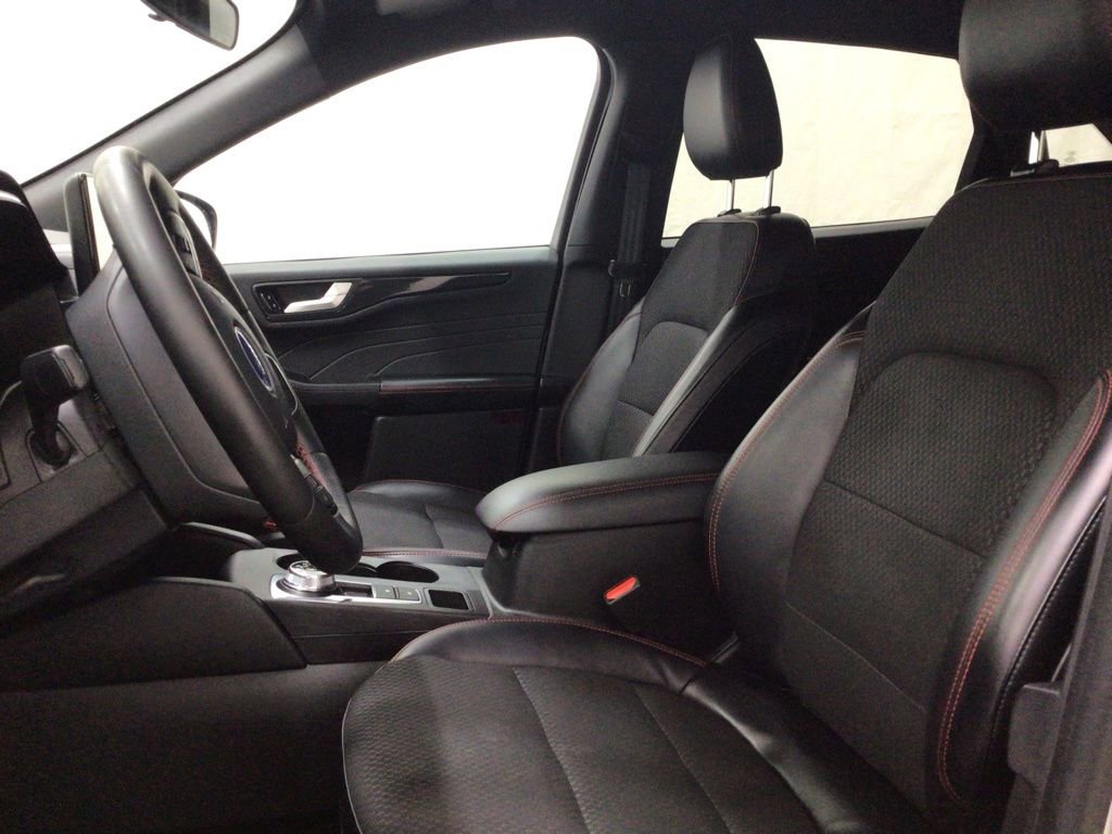 Used 2023 Ford Escape ST-Line Select w/ Tech Pack #2 image 9