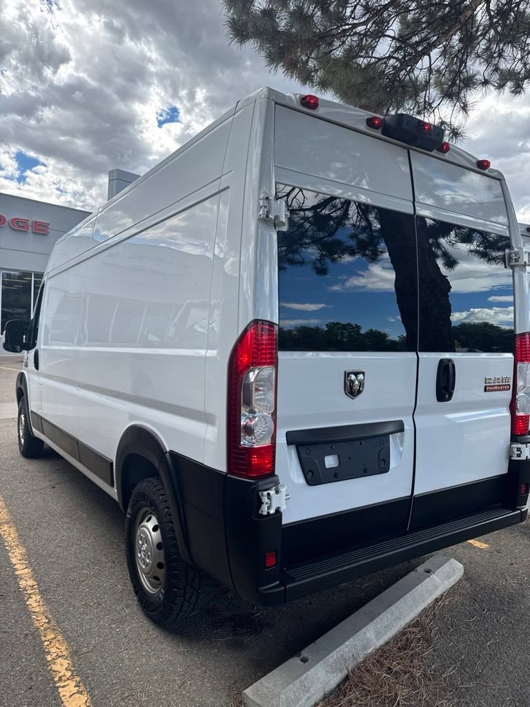 Used 2022 RAM ProMaster 2500 FWD image 2