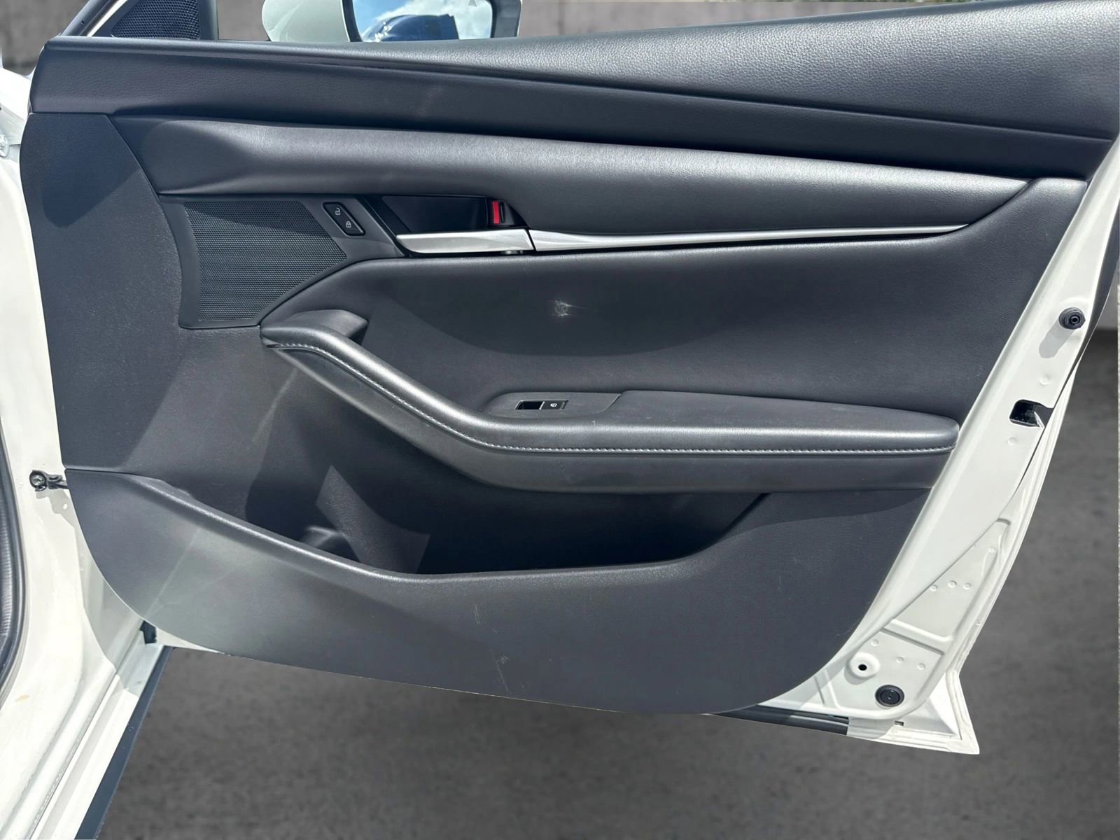 Used 2022 MAZDA MAZDA3 s FWD image 21