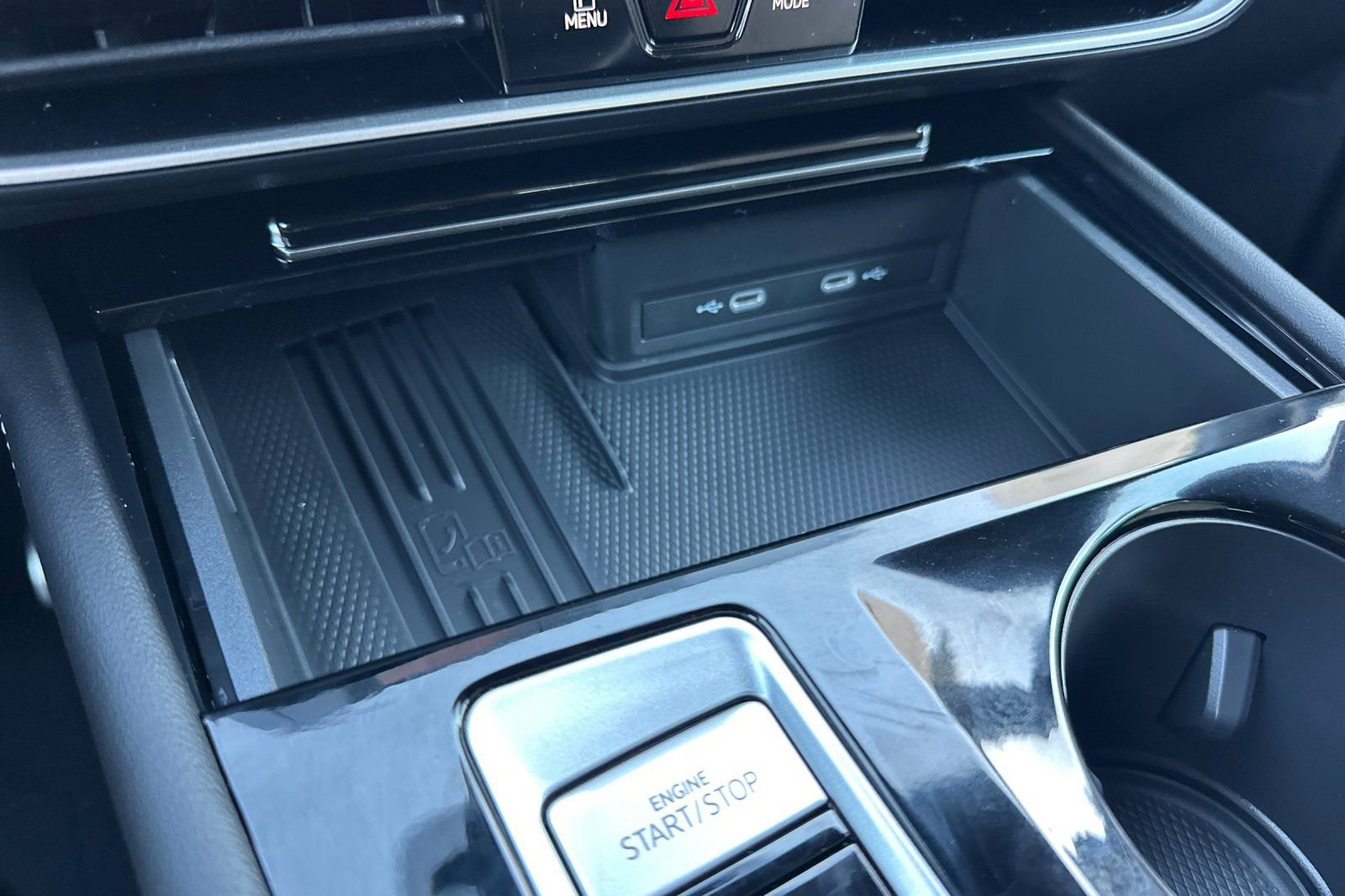 New 2026 Volkswagen Atlas Cross Sport SEL Premium R-Line image 25