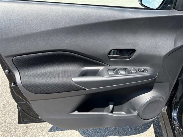 New 2025 Nissan Kicks Play S image 19