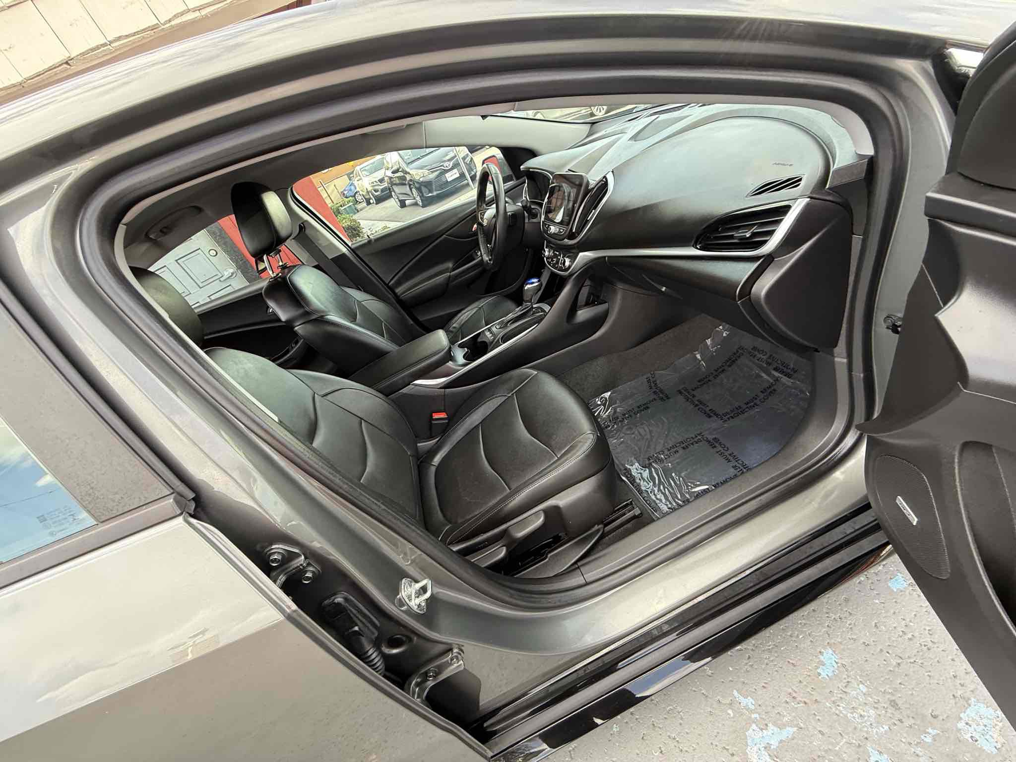 Used 2017 Chevrolet Volt Premier w/ Driver Confidence II Package image 43