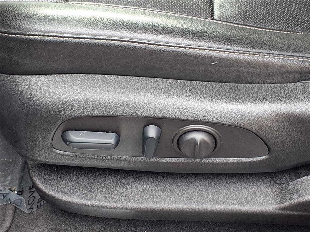 Used 2023 GMC Acadia SLT image 4