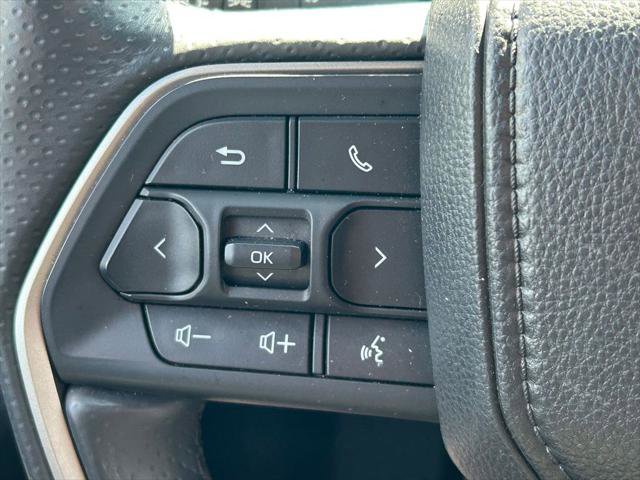 Certified 2025 Toyota 4Runner TRD Off-Road AWD/4WD image 38
