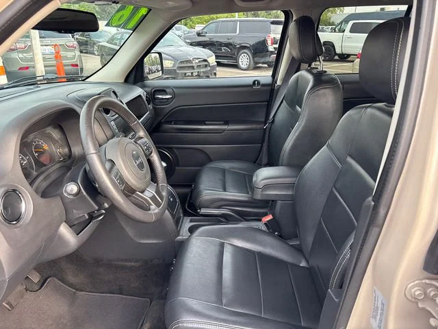 Used 2016 Jeep Patriot High Altitude FWD image 6