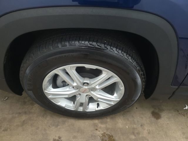 Used 2023 GMC Terrain SLE w/ Driver Convenience Package image 18