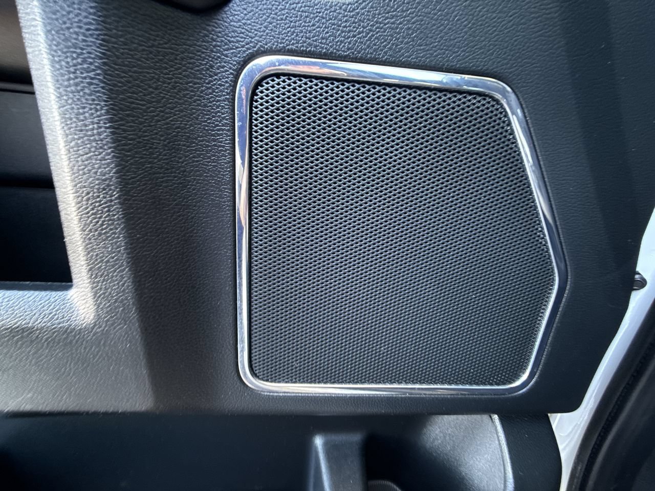 Used 2019 Ford F150 Platinum w/ Equipment Group 701A Luxury AWD/4WD image 22