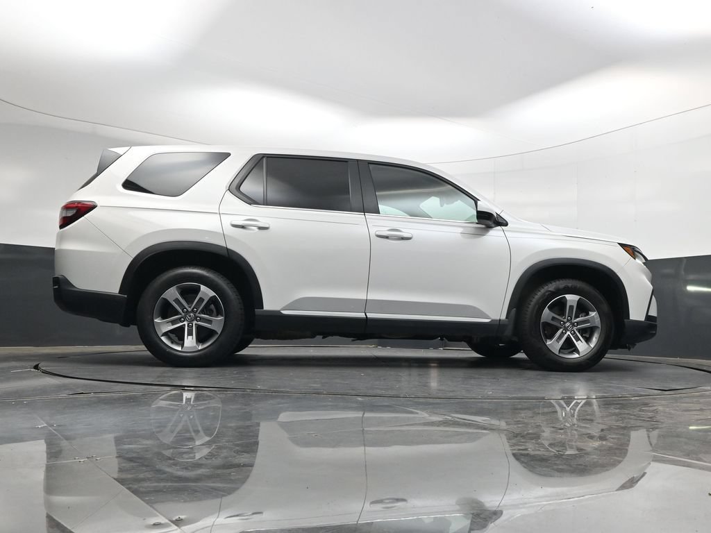 Used 2025 Honda Pilot EX-L image 48