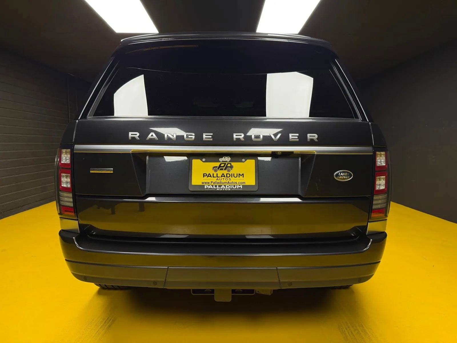 Used 2014 Land Rover Range Rover Autobiography AWD/4WD image 5