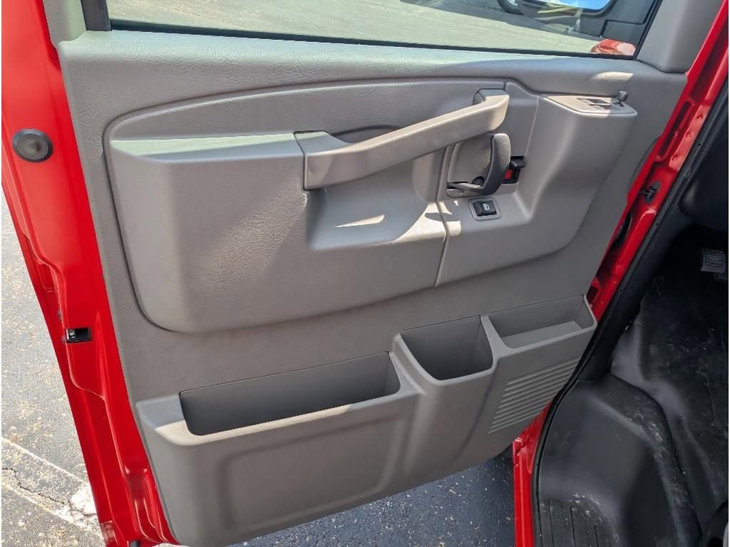 New 2025 Chevrolet Express 2500 w/ Driver Convenience Package image 15