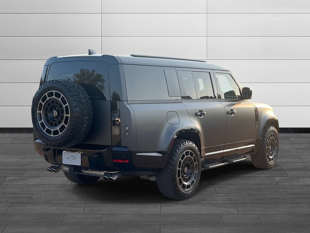 Used 2026 Land Rover Defender 130 V8 AWD/4WD image 5