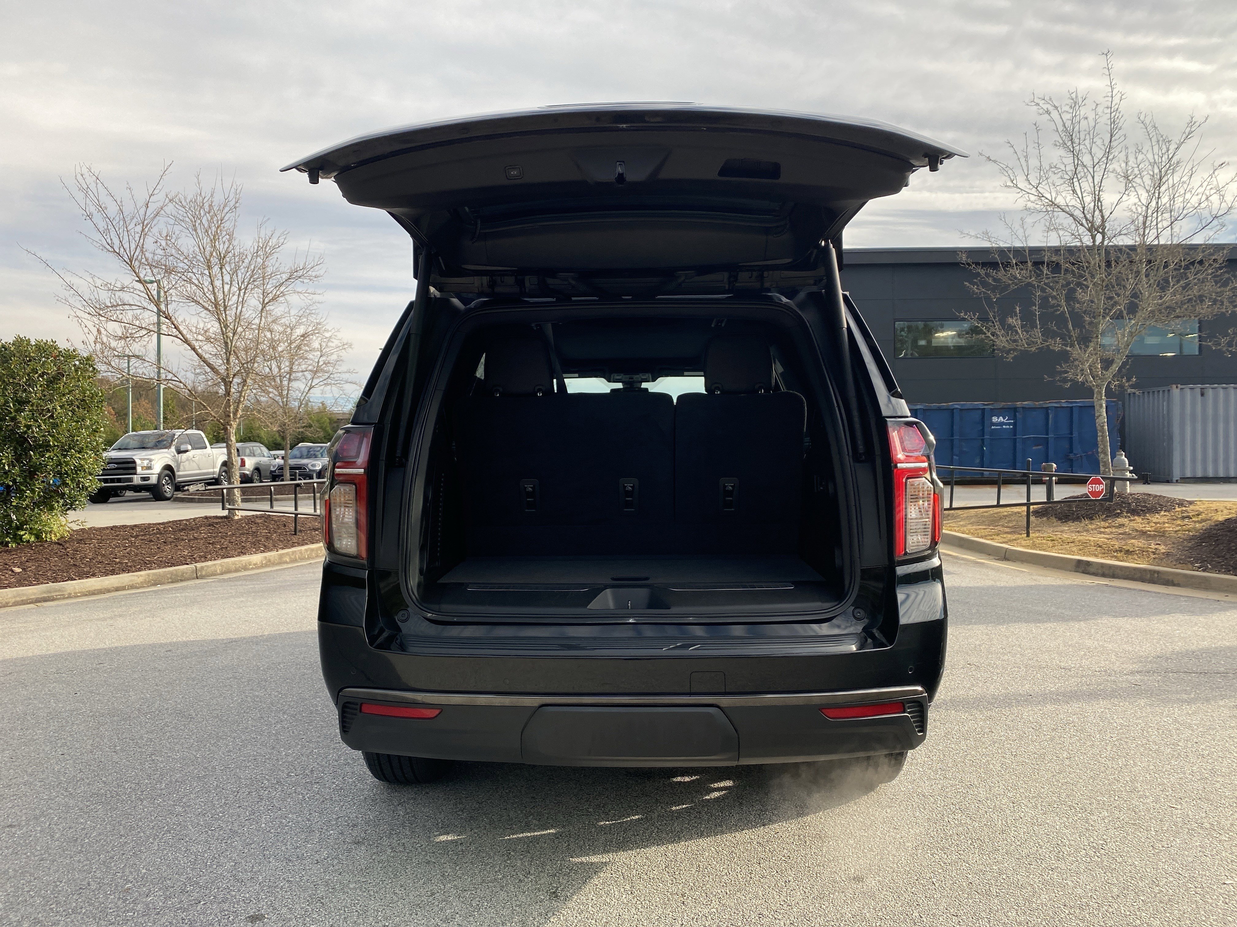 Used 2021 Chevrolet Tahoe Z71 w/ Z71 Signature Package image 36