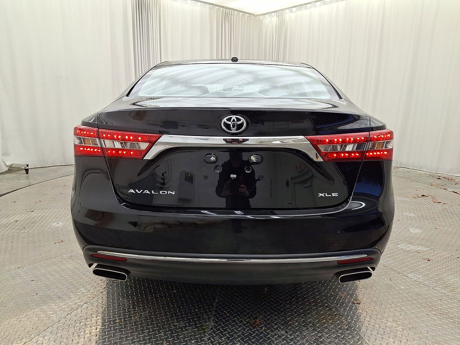 Certified 2017 Toyota Avalon XLE Premium image 7