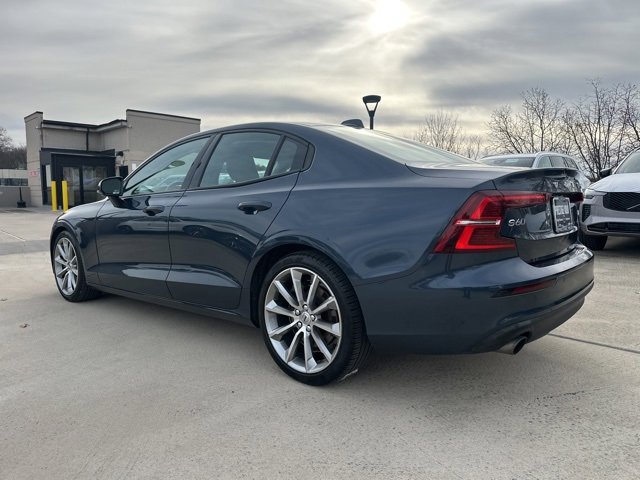 Used 2019 Volvo S60 T6 Momentum w/ Multimedia Package image 5