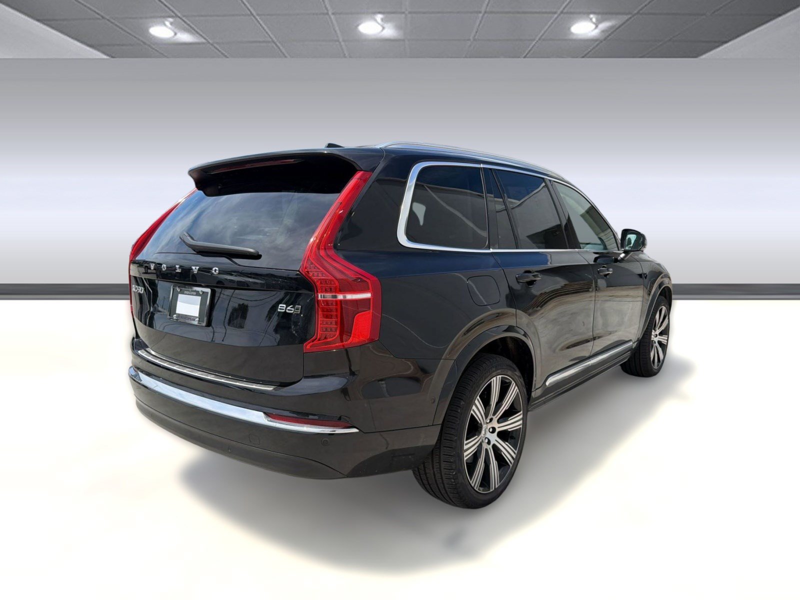 Certified 2024 Volvo XC90 B6 Plus w/ Protection Package Premier AWD/4WD image 8