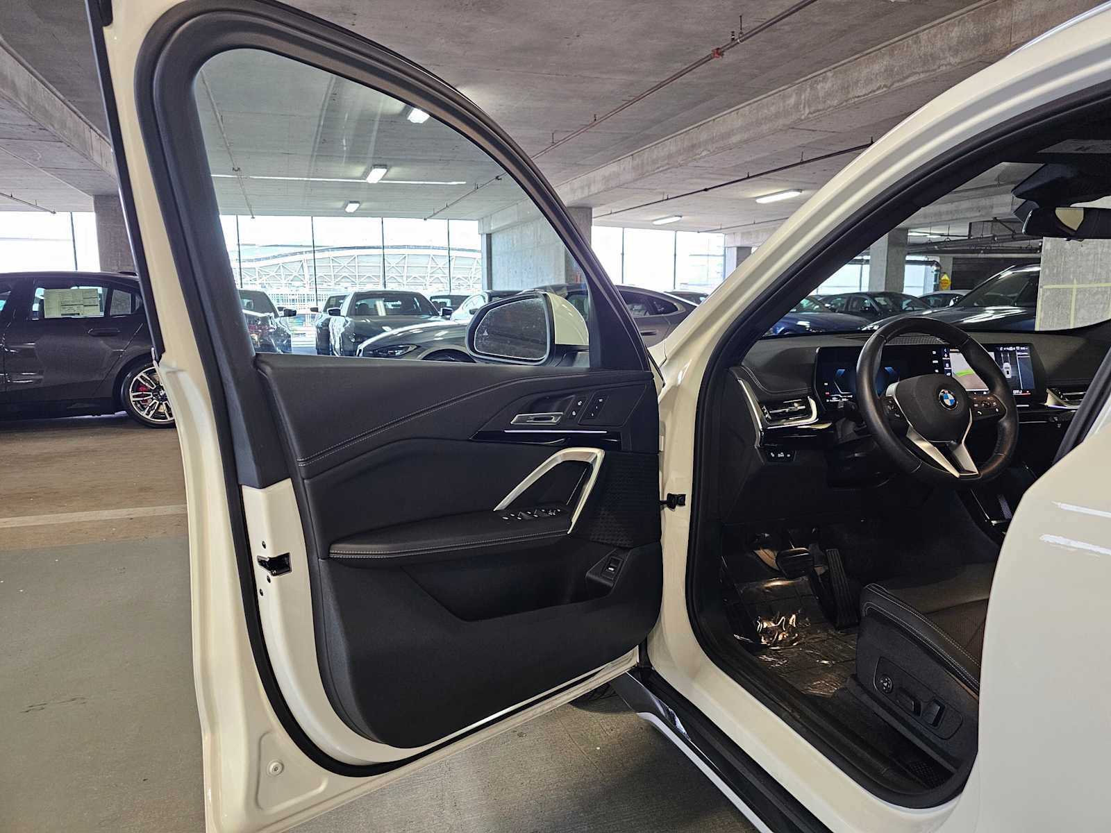 Used 2025 BMW X1 xDrive28i w/ Convenience Package AWD/4WD image 21
