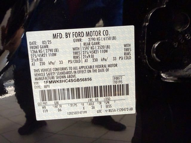 Used 2025 Ford Explorer Platinum w/ Ultimate Package AWD/4WD image 45
