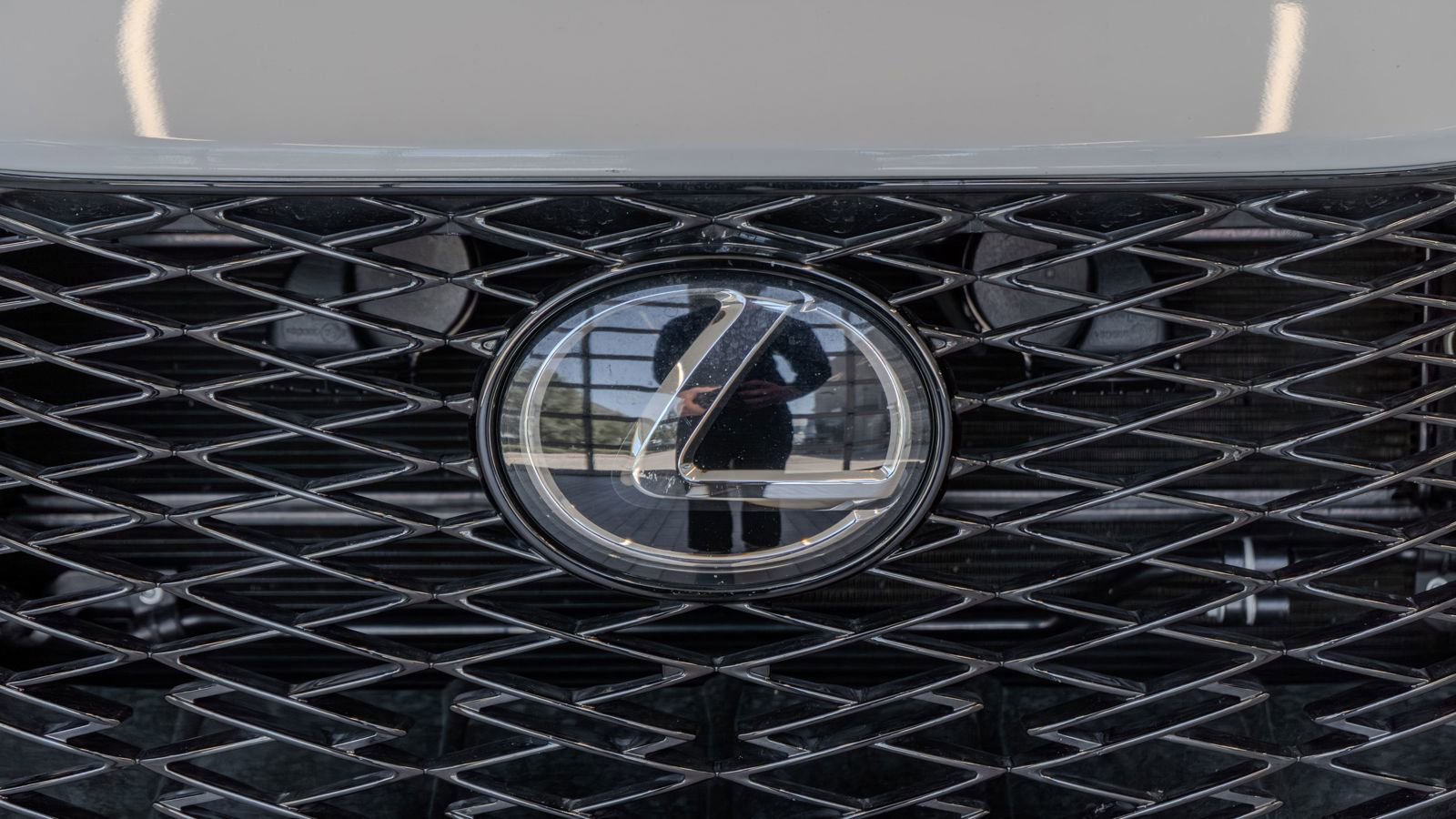 Used 2023 Lexus NX 450h+ F Sport w/ Accessory Package (Z2) AWD/4WD image 5