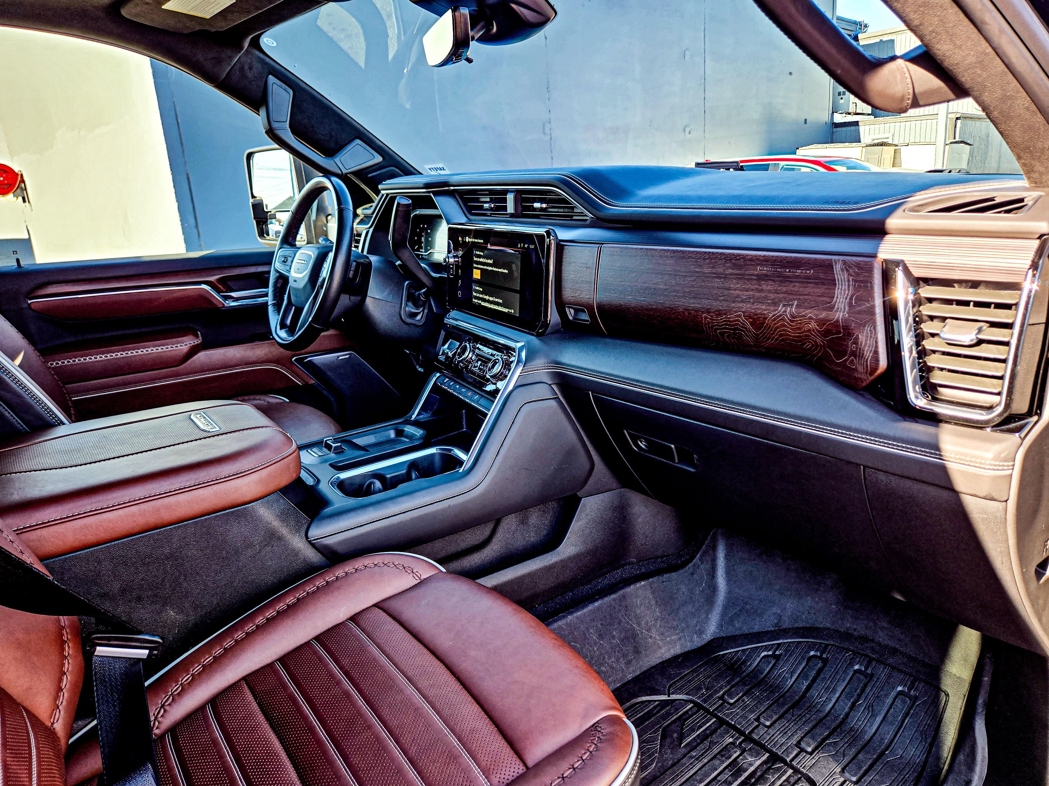 Used 2024 GMC Sierra 3500 Denali Ultimate image 11