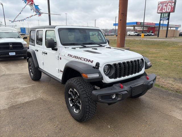 Used 2025 Jeep Wrangler Unlimited Rubicon AWD/4WD image 8