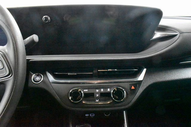 Used 2024 Buick Envista Preferred w/ Convenience II Package image 19