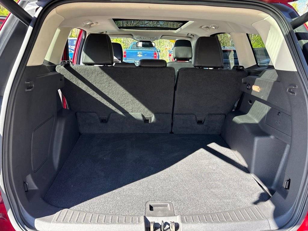Used 2018 Ford Escape Titanium w/ Ford Safe & Smart Package AWD/4WD image 13