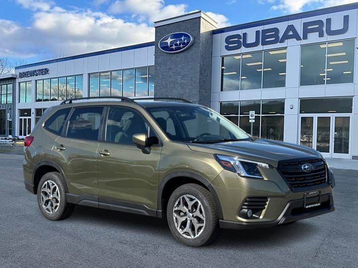 Certified 2023 Subaru Forester Premium AWD/4WD image 1