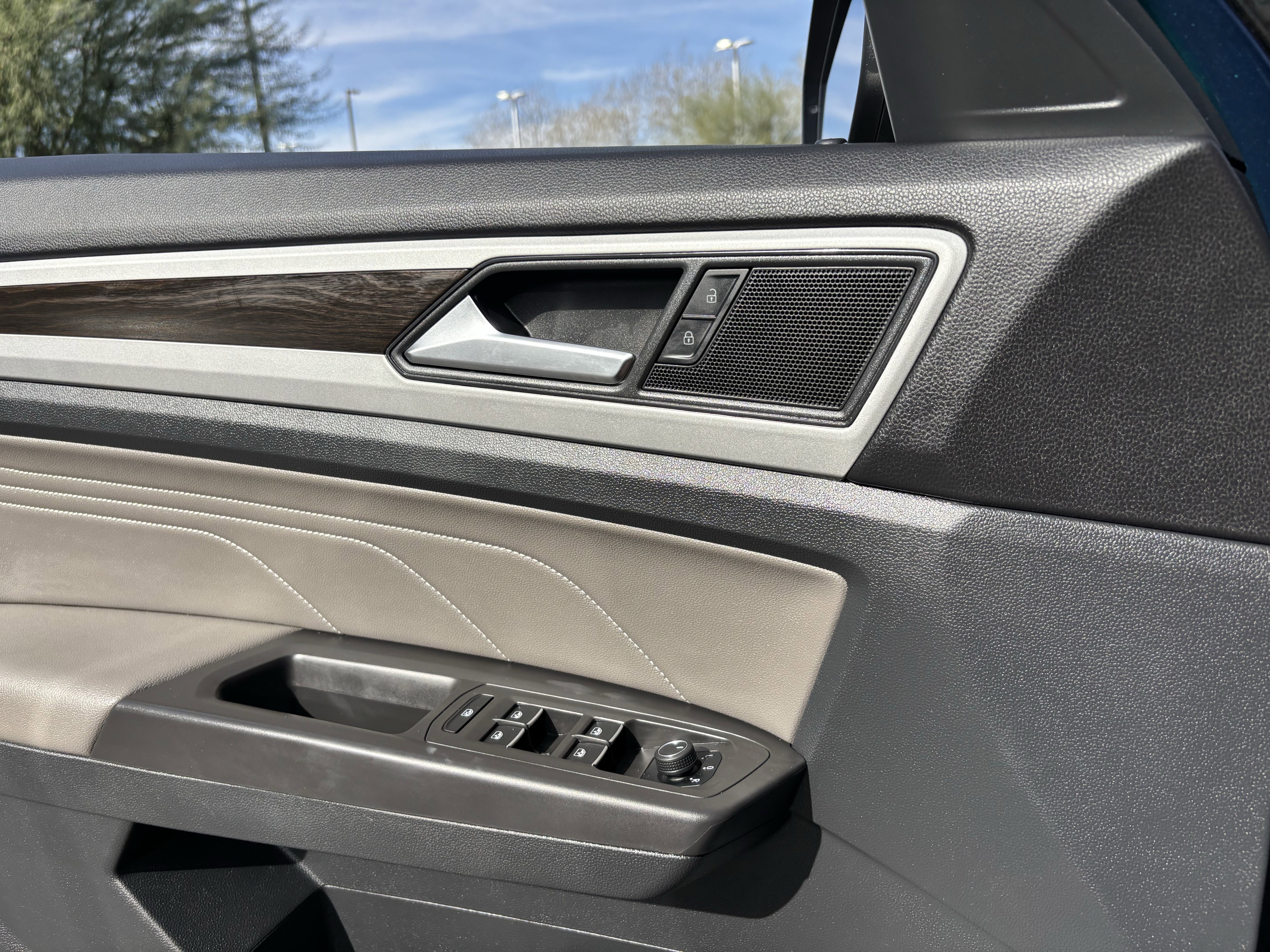 Used 2022 Volkswagen Atlas SE w/ Panoramic Sunroof Package image 20