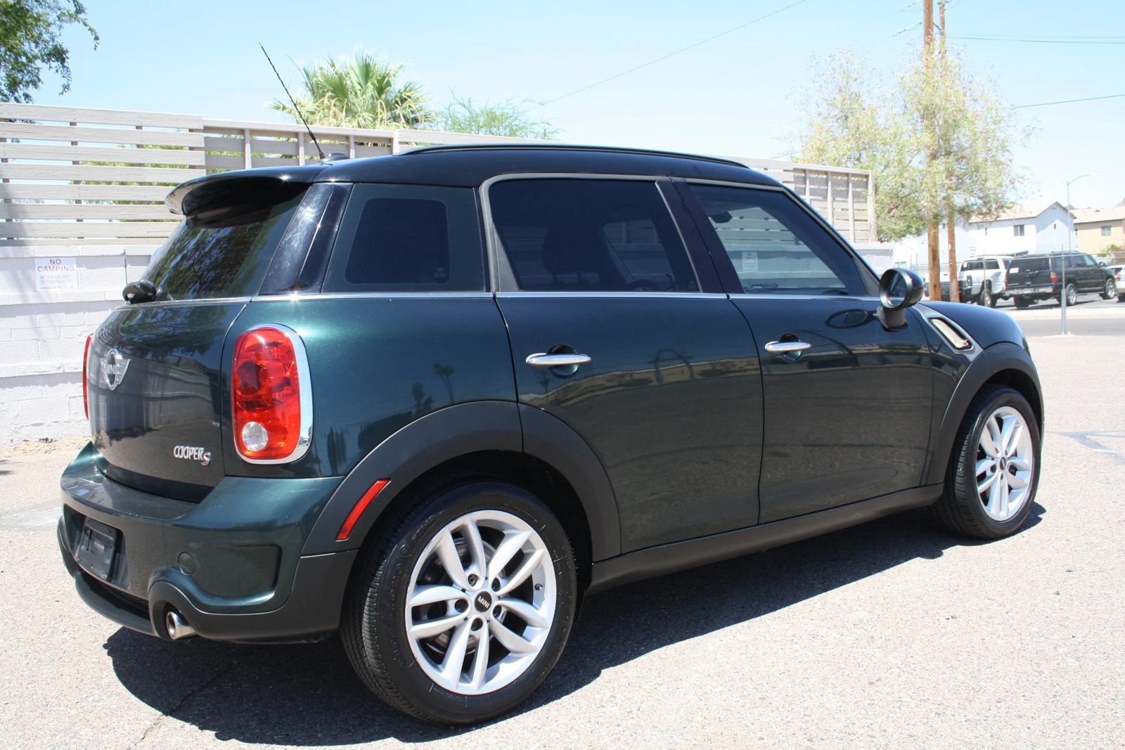 Used 2011 MINI Cooper Countryman S FWD image 3