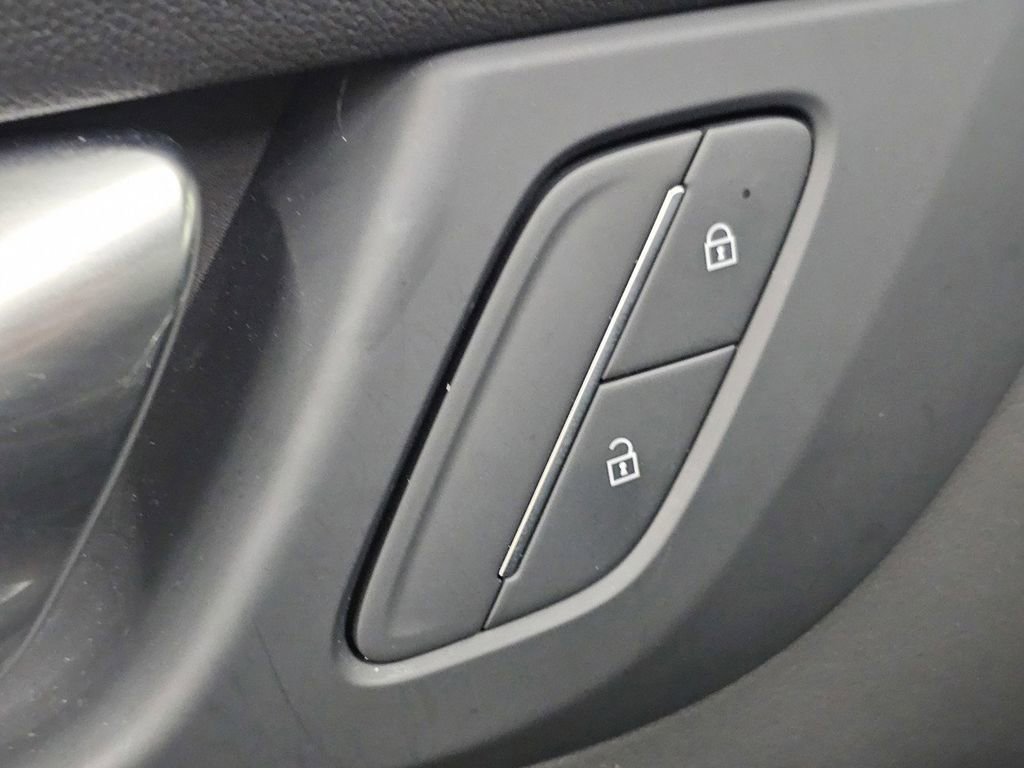 Used 2025 Buick Enclave Preferred image 26