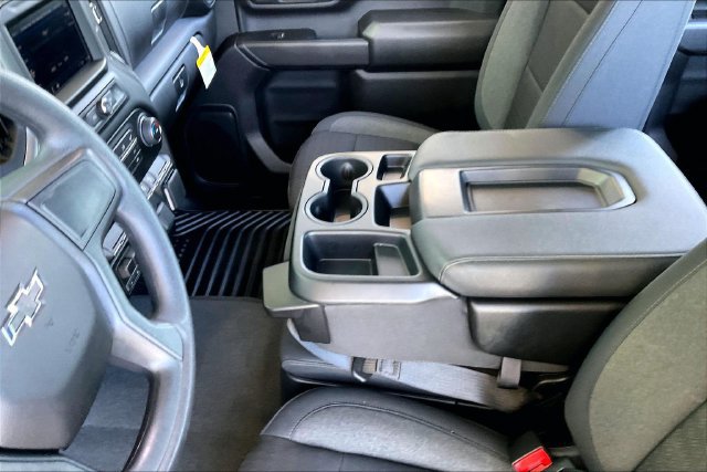 Used 2026 Chevrolet Silverado 2500 Custom w/ Custom Convenience Package AWD/4WD image 13
