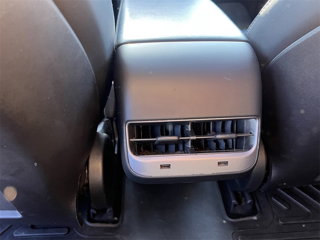 Used 2020 Tesla Model 3 Long Range image 26