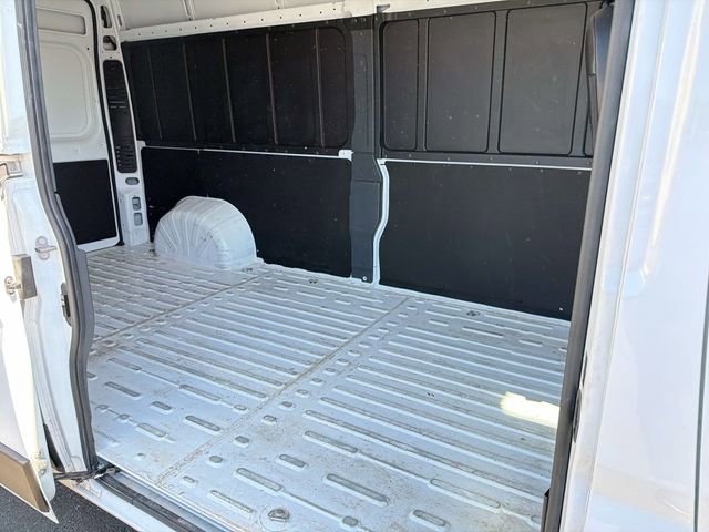 Used 2025 RAM ProMaster 2500 w/ Convenience Group FWD image 25