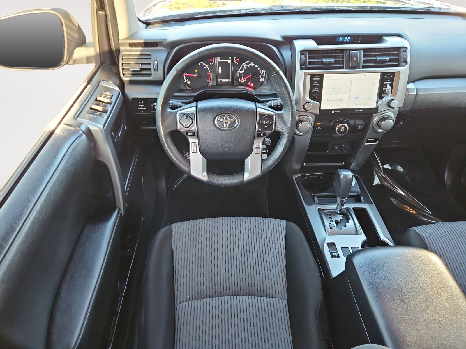 Used 2021 Toyota 4Runner SR5 AWD/4WD image 10