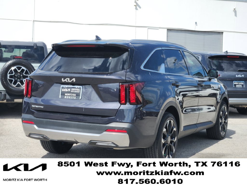 Certified 2025 Kia Sorento EX FWD image 8