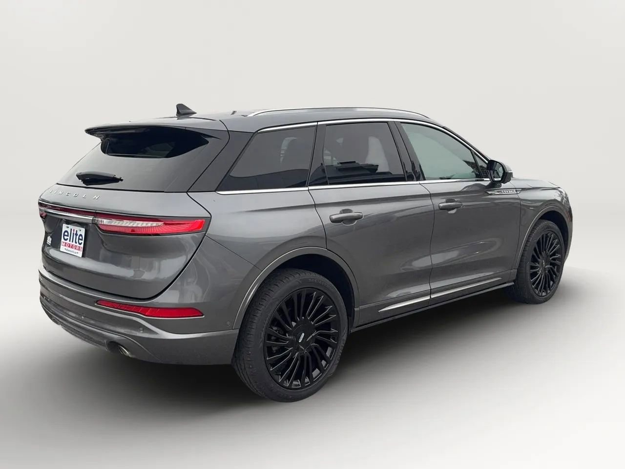 Used 2021 Lincoln Corsair Reserve AWD/4WD image 7
