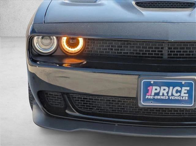 Used 2016 Dodge Challenger SRT Hellcat image 12