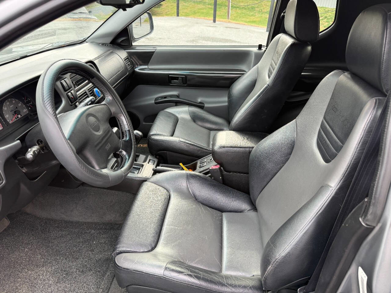 Used 2000 Isuzu VehiCROSS image 13