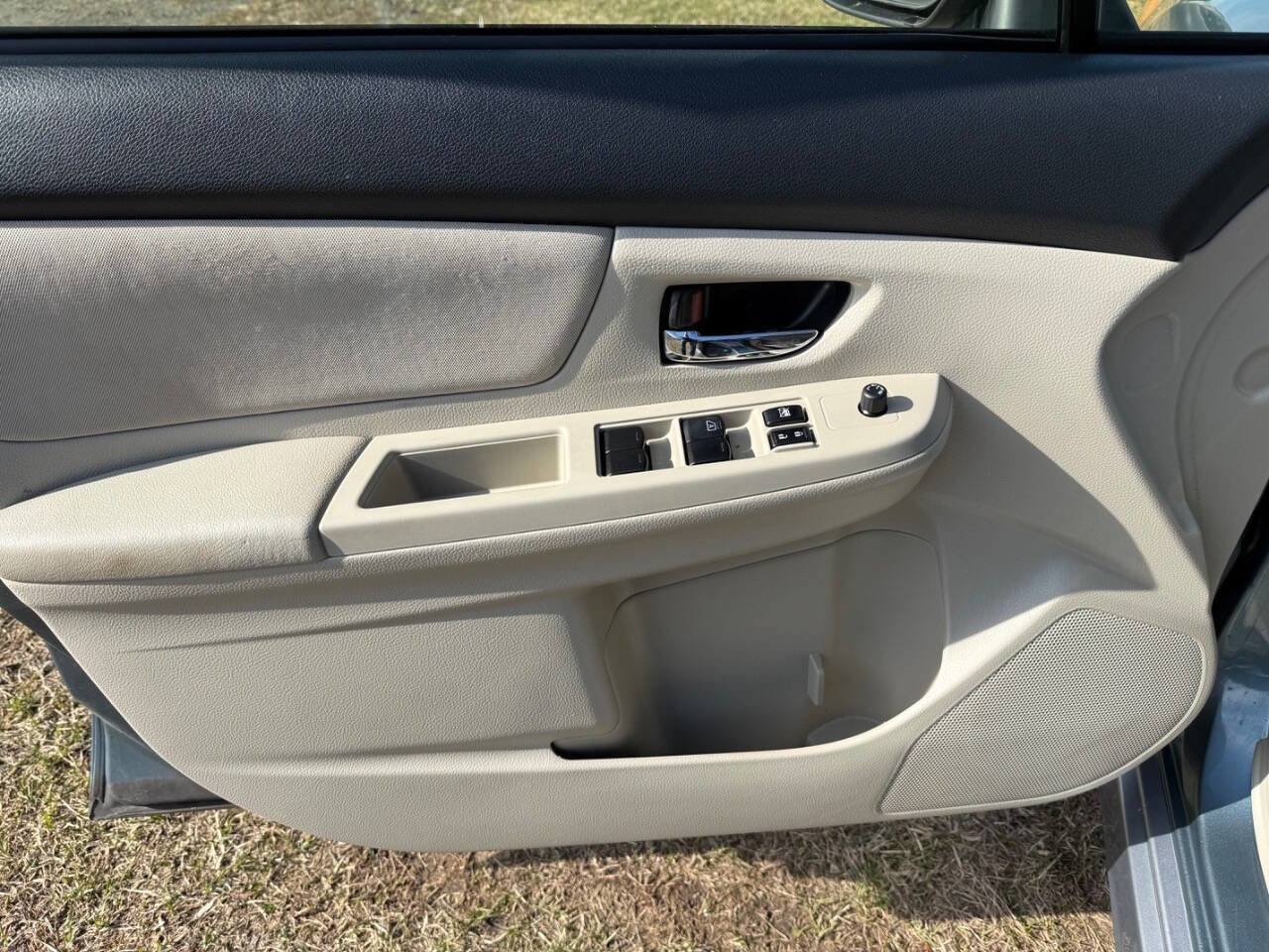 Used 2012 Subaru Impreza 2.0i Sport Premium image 8