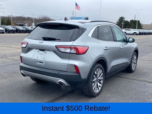 Used 2022 Ford Escape Titanium image 3
