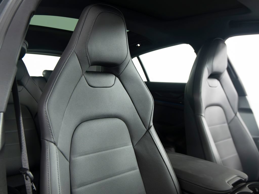 New 2026 Porsche Panamera 4 AWD/4WD image 36