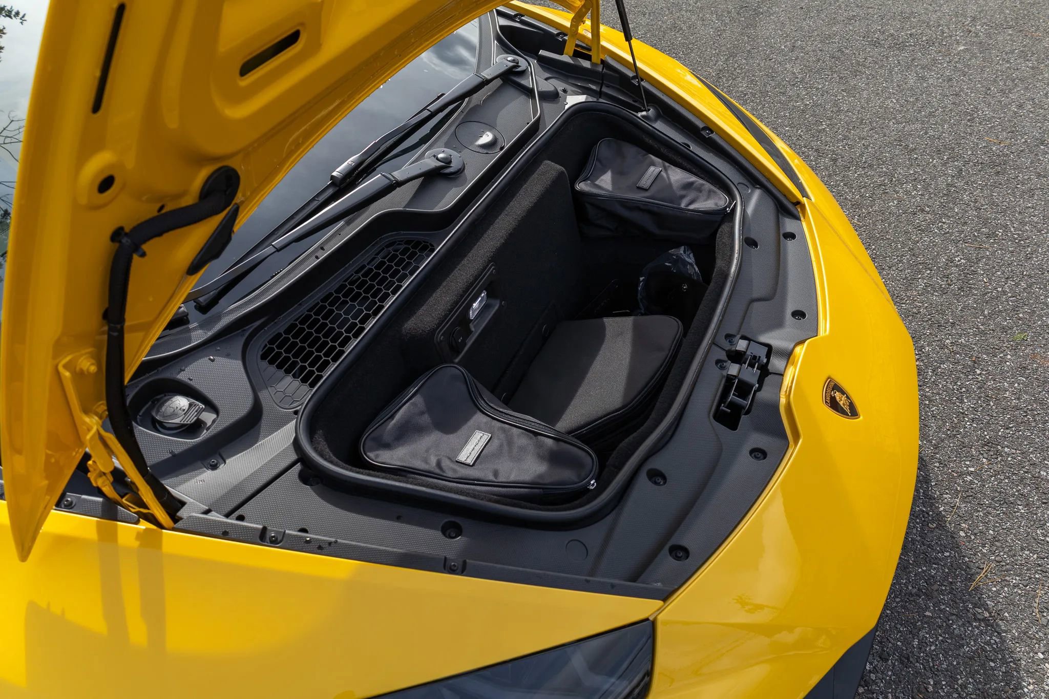 Used 2024 Lamborghini Huracan EVO image 76