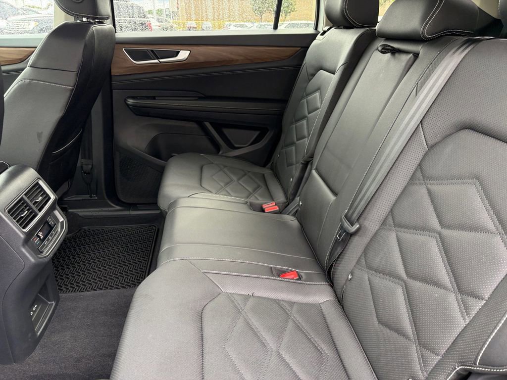 Certified 2026 Volkswagen Atlas SE FWD image 26
